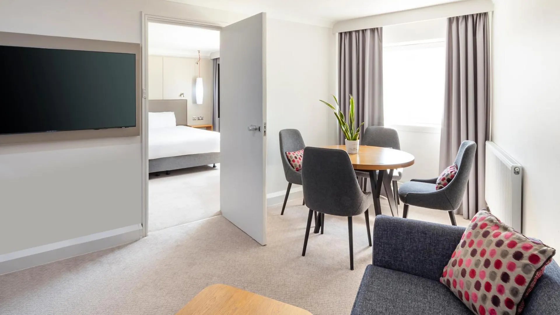 Crowne Plaza Harrogate By Ihg Hotel